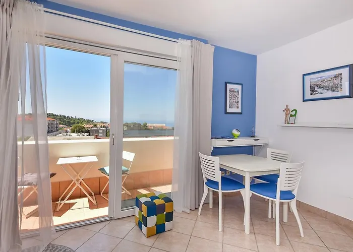 Apartment Mirna
