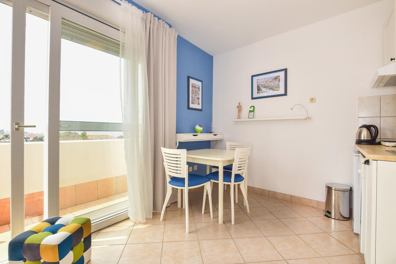 Apartment Mirna Makarska